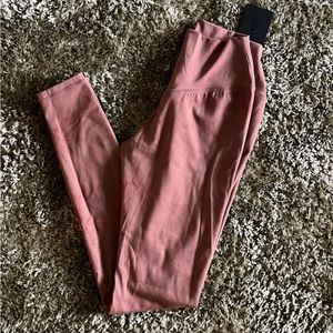 Alphalete Alphalux wonder legging